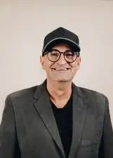 Foto de Professor Aharom